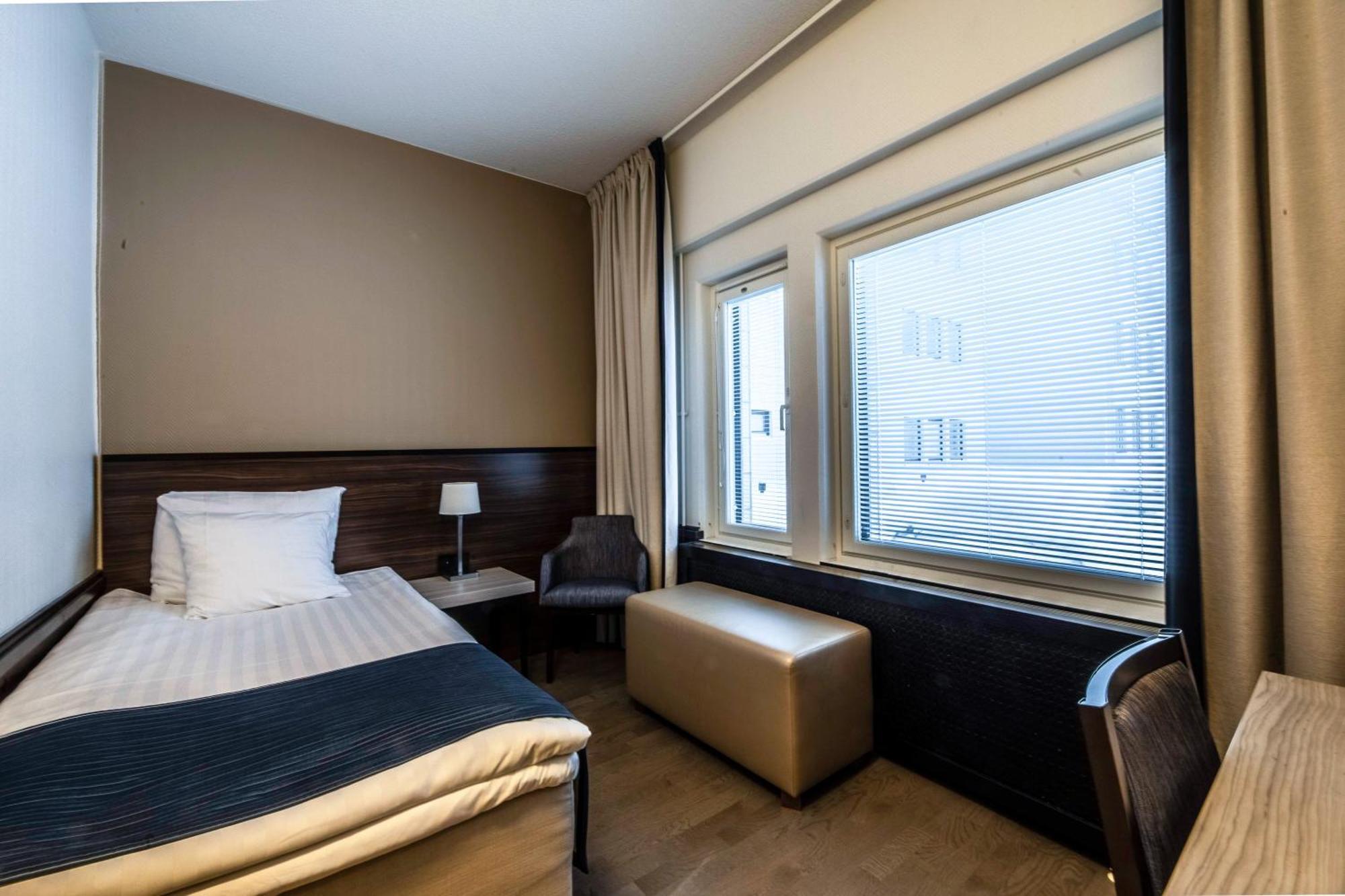 Hotel Oscar Varkaus Zimmer foto