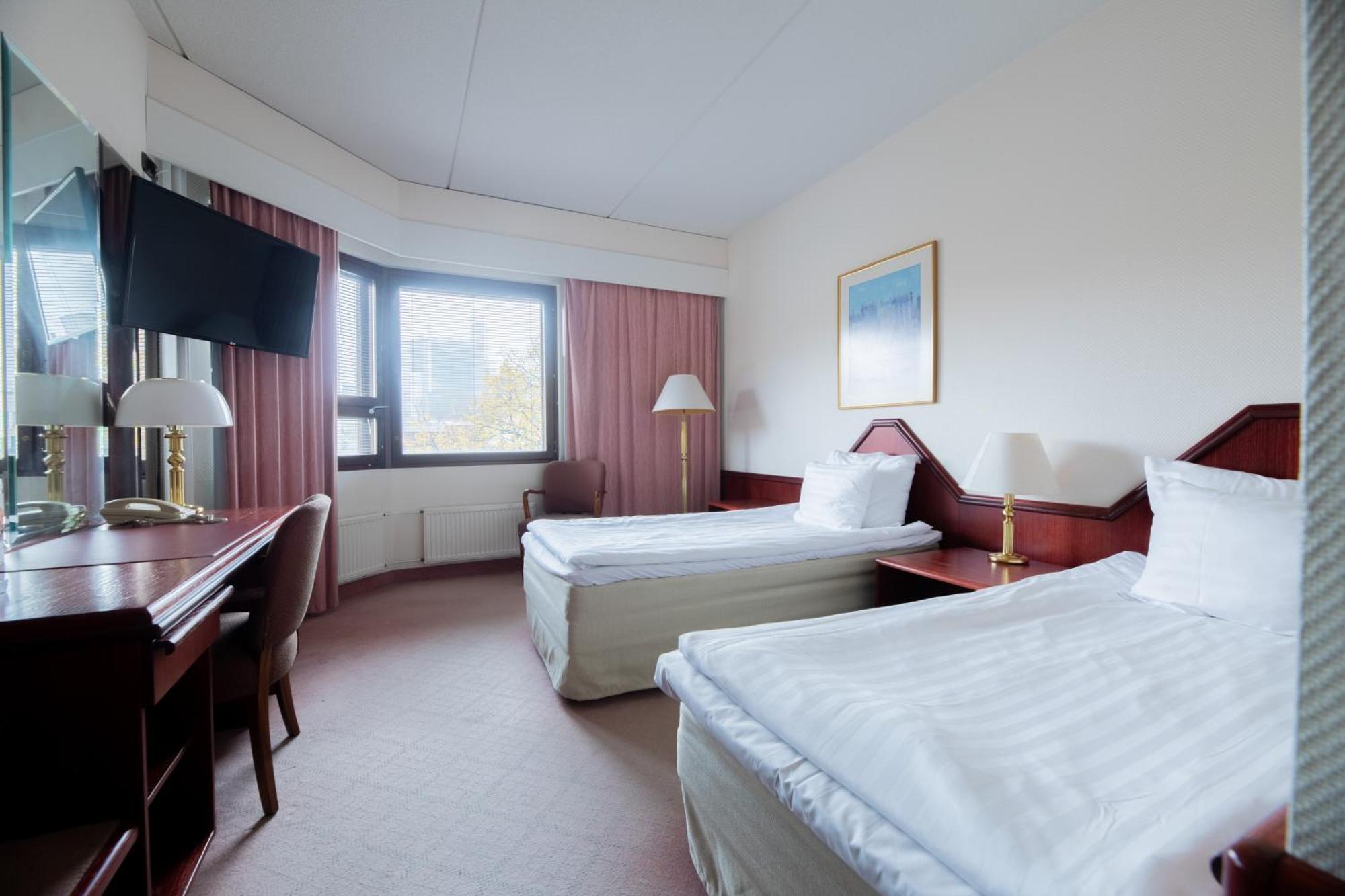 Hotel Oscar Varkaus Zimmer foto